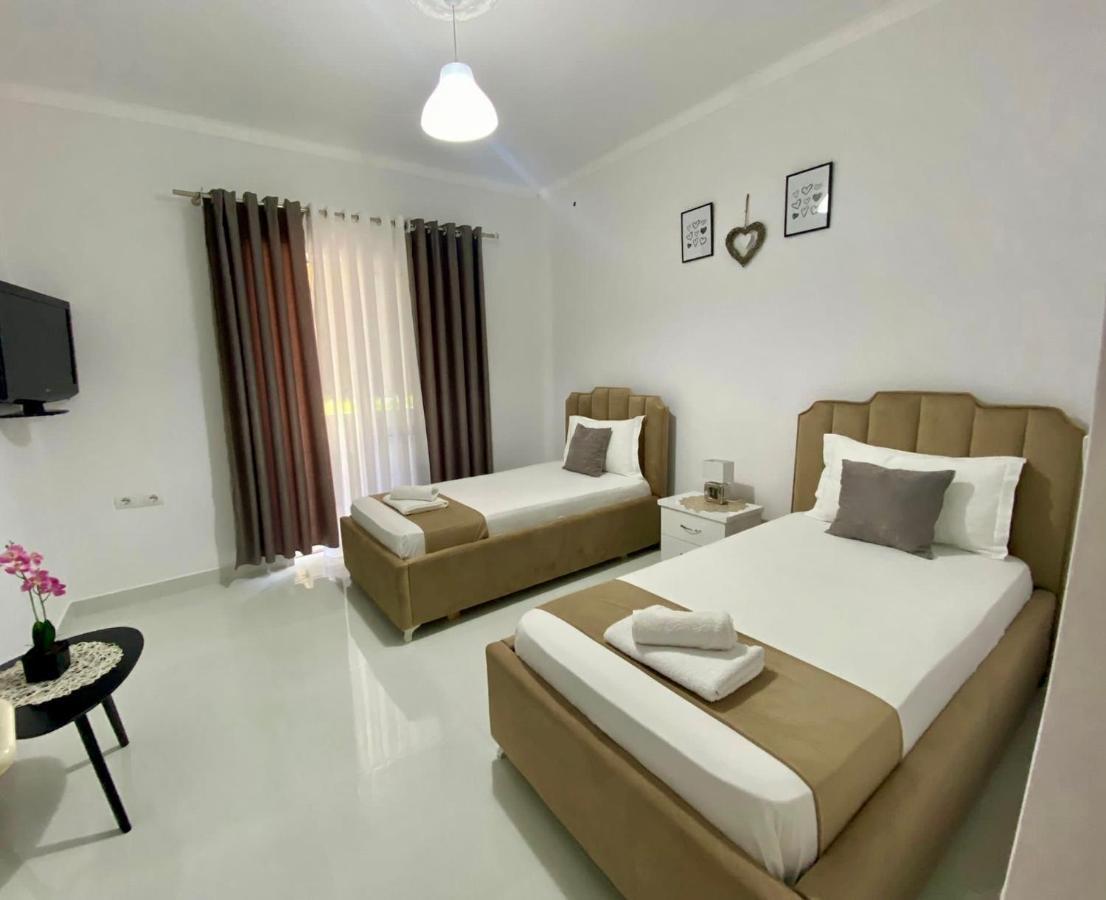 Ona Apartament Саранде Екстериор снимка