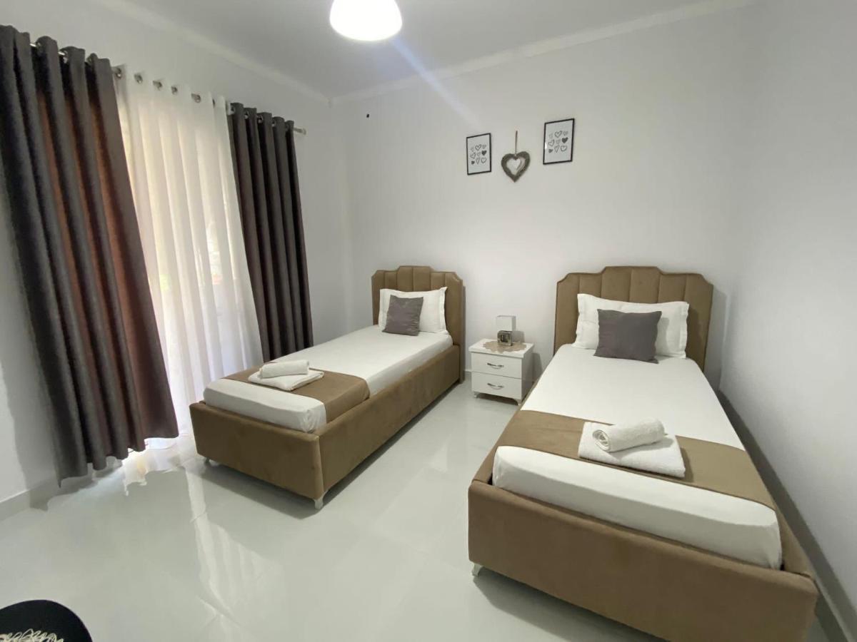 Ona Apartament Саранде Екстериор снимка